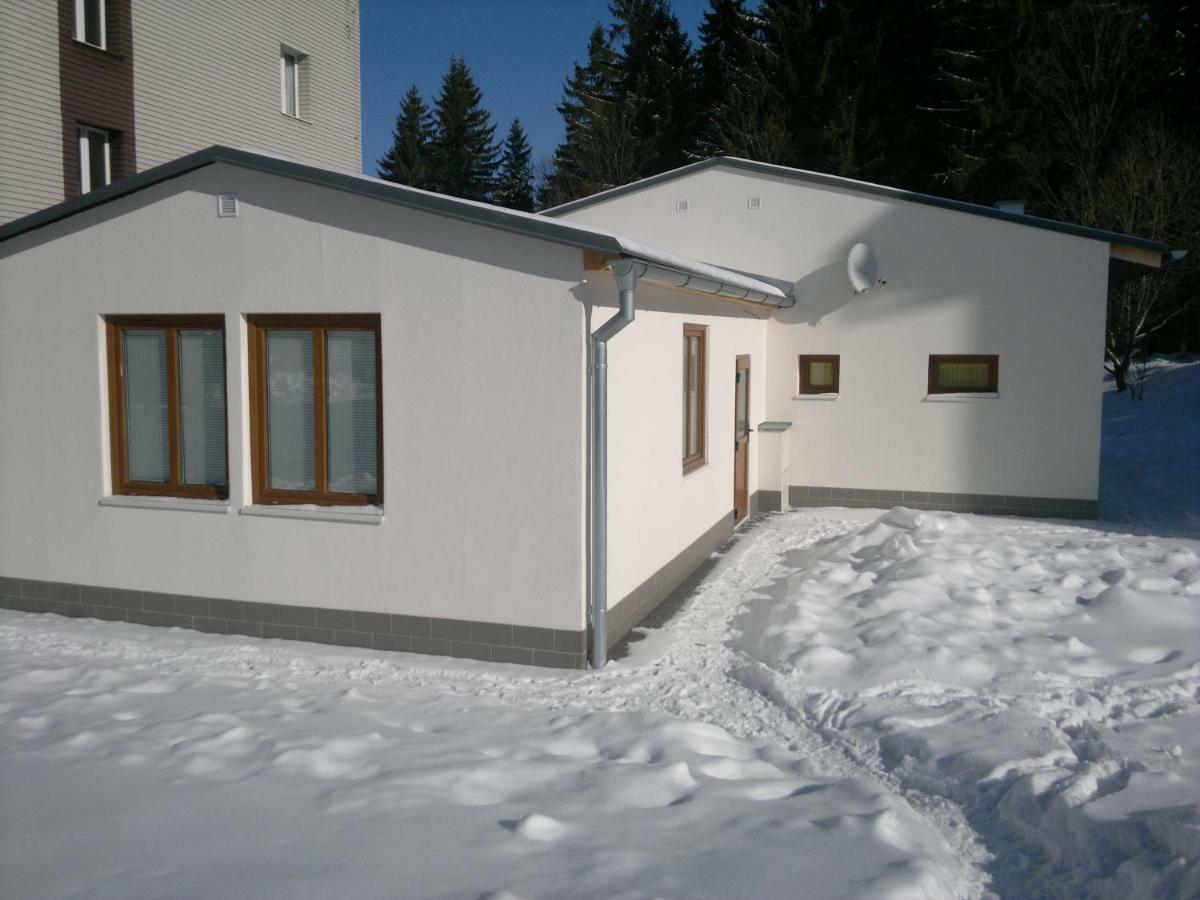 Apartman Srní Exteriör bild