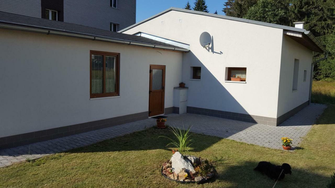 Apartman Srní Exteriör bild
