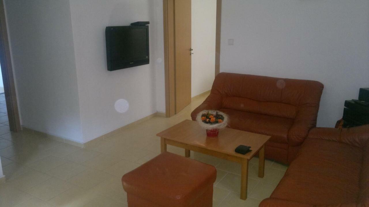 Apartman Srní Exteriör bild