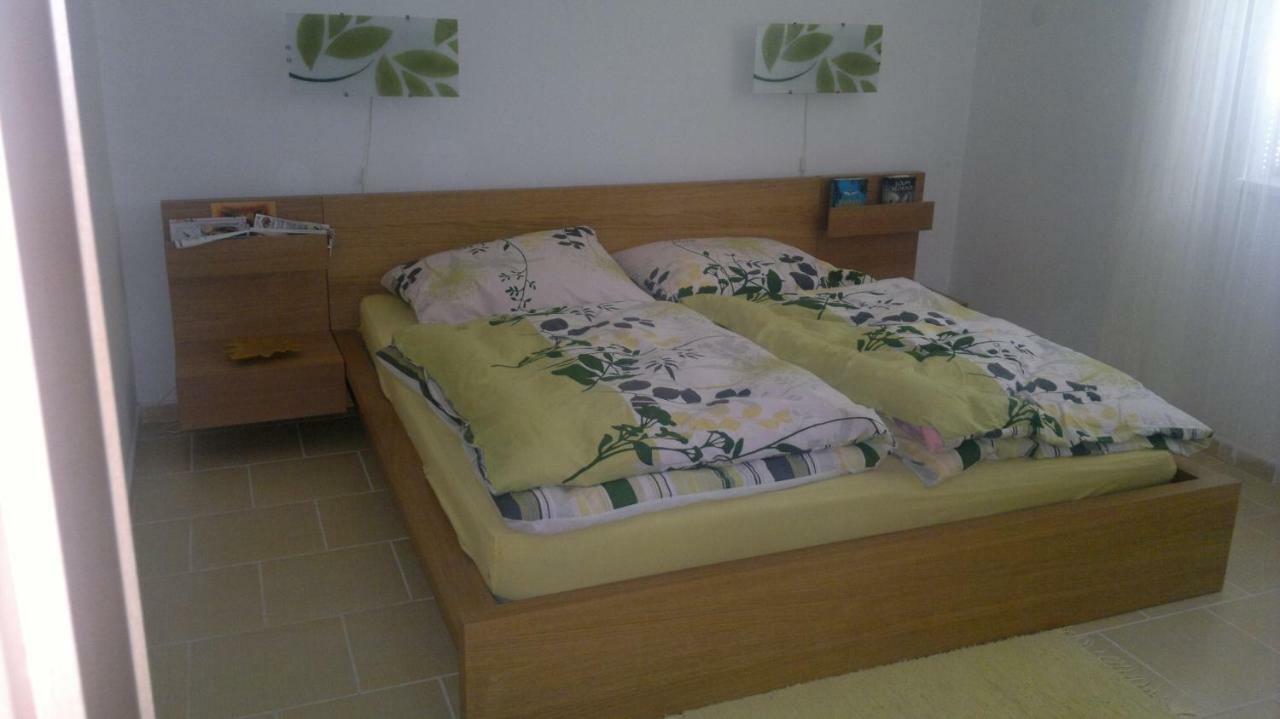 Apartman Srní Exteriör bild