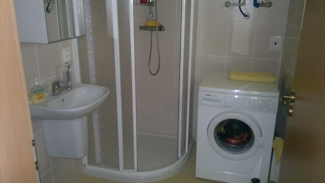 Apartman Srní Exteriör bild